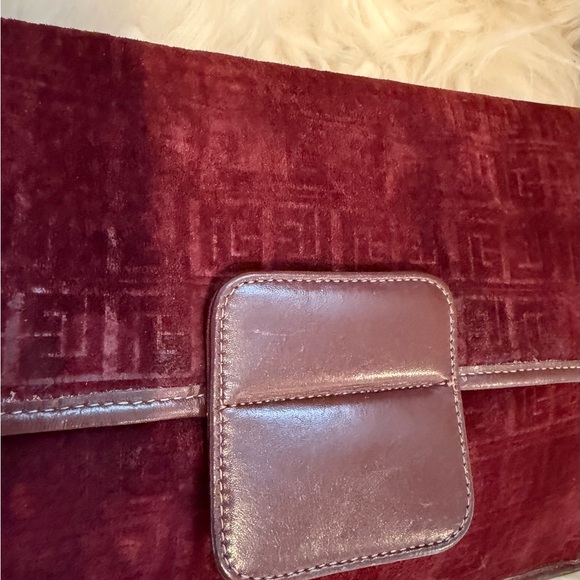 Pierre Balmain Vintage 1970s Burgundy Embossed Suede & Leather Monogram Clutch - Picture 4 of 14
